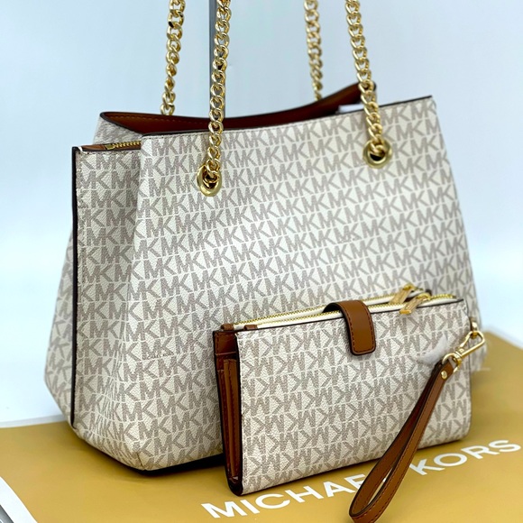 Michael Kors Teagen Bag & Double Zip Wallet - Picture 3 of 16